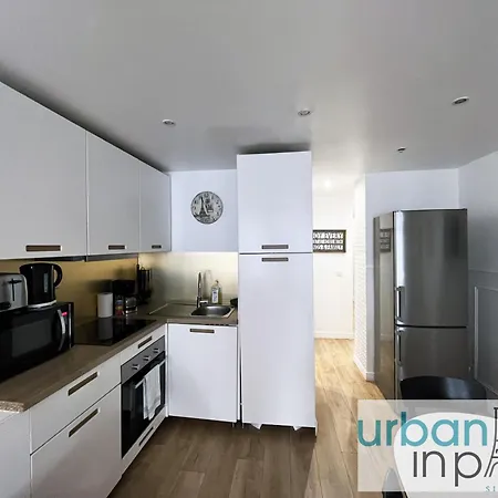Urban Flat 14 - Charming 3 Bdr Flat In Daire