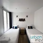 Urban Flat 14 - Charming 3 Bdr Flat In *